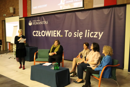 debata podczas  Konferencji Dyrektor Liderem