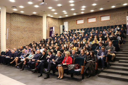 uczestnicy Konferencji Bliżej ludzi