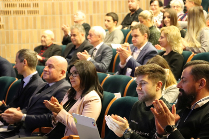 uczestnicy Konferencji Świat nowych technologii