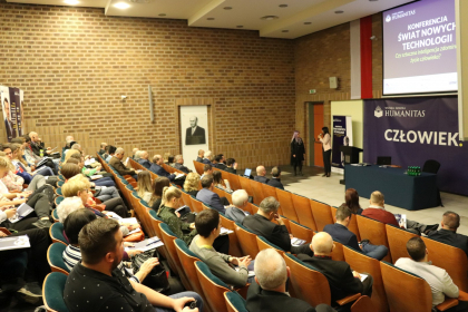 uczestnicy Konferencji Świat nowych technologii